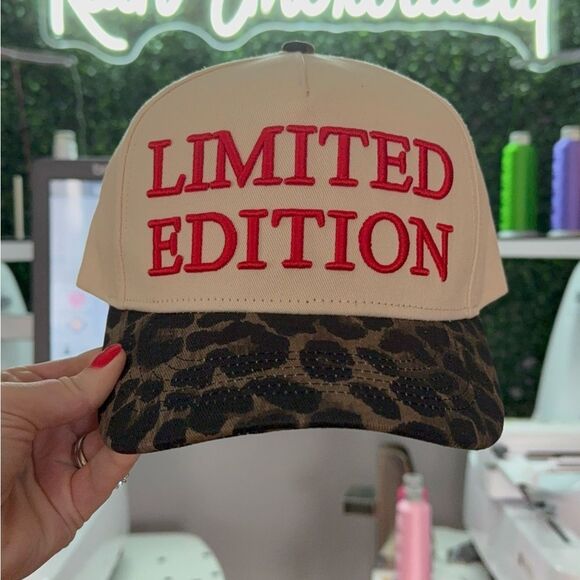LIMITED EDITION - Leopard Vintage Trucker Hat - Embroidered - Picture 3 of 3